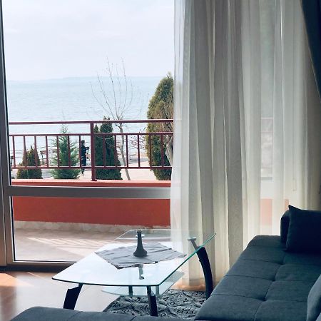Beautiful Apartment Right By The Sea, Święty Włas Zewnętrze zdjęcie