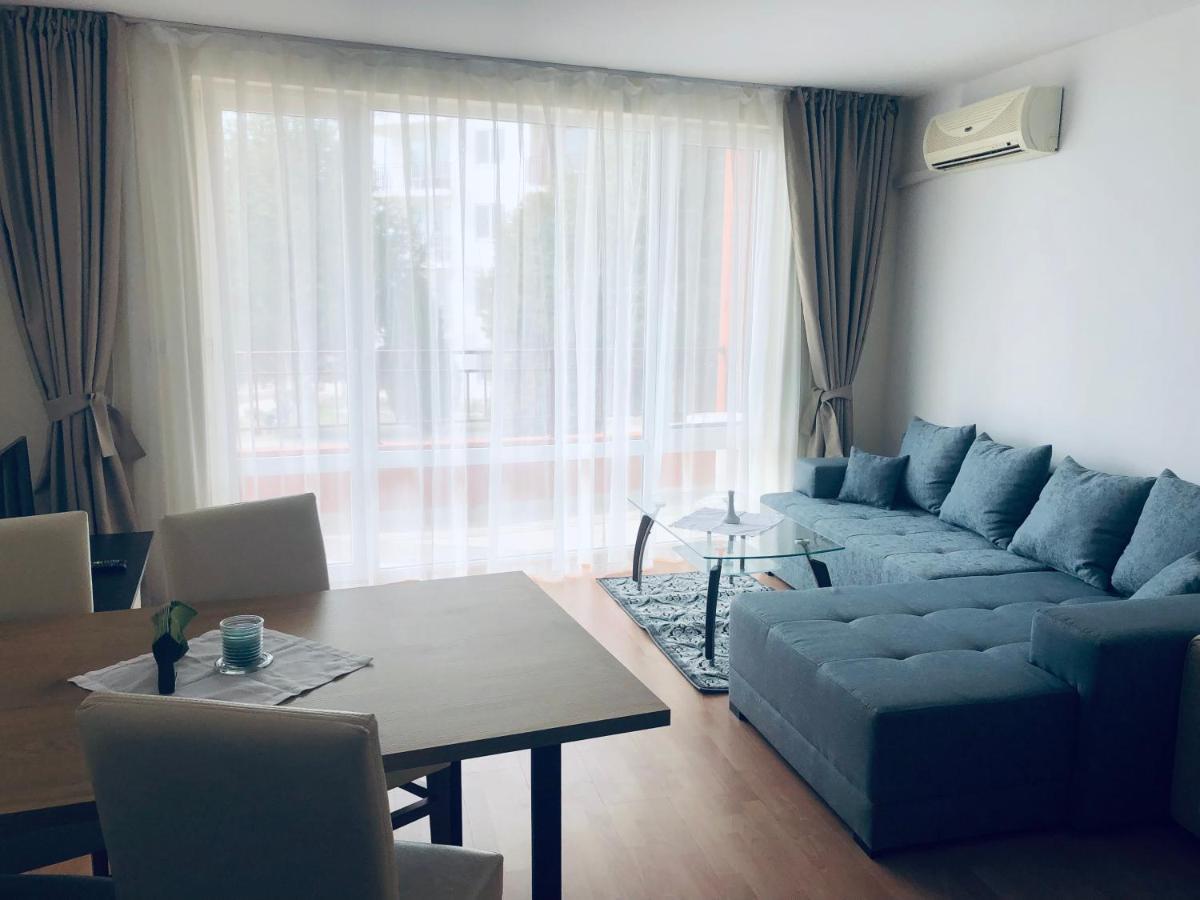 Beautiful Apartment Right By The Sea, Święty Włas Zewnętrze zdjęcie