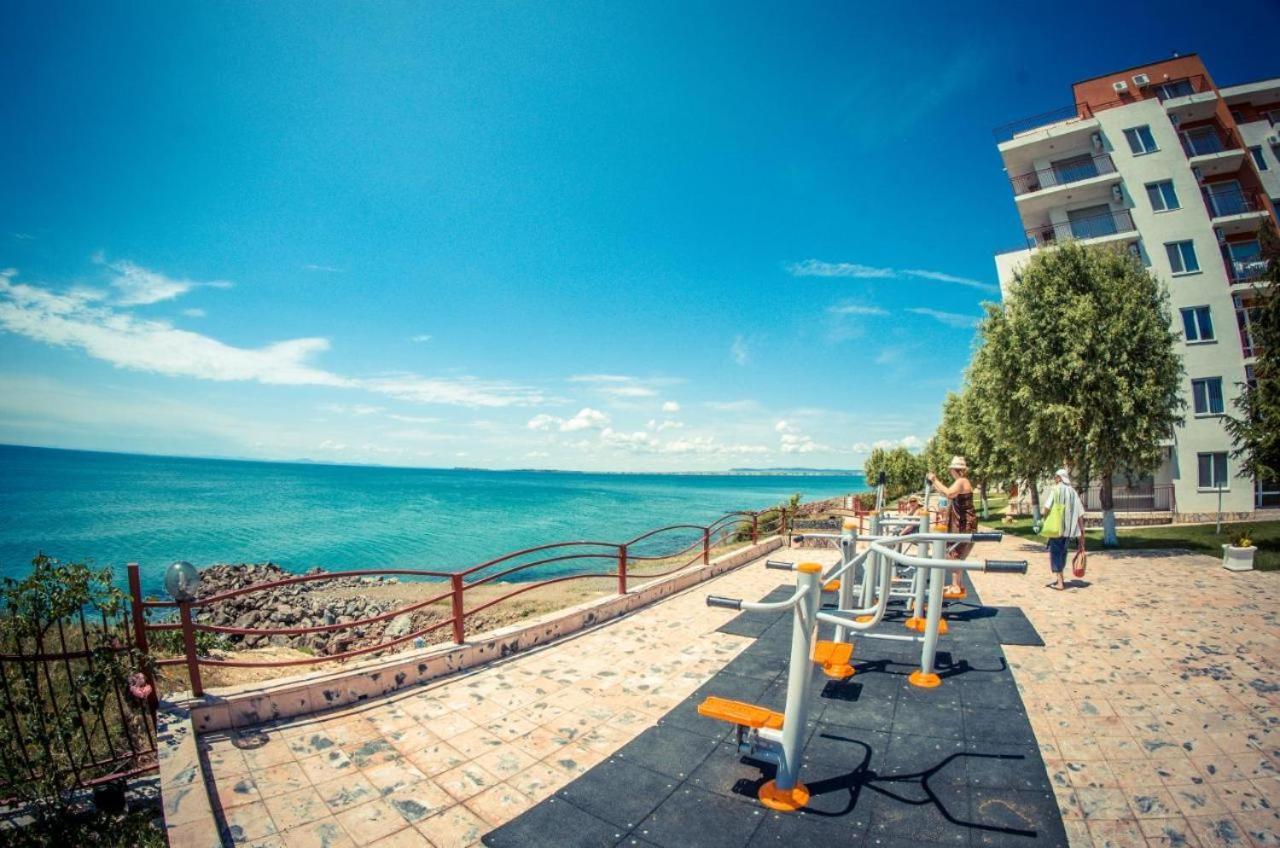 Beautiful Apartment Right By The Sea, Święty Włas Zewnętrze zdjęcie